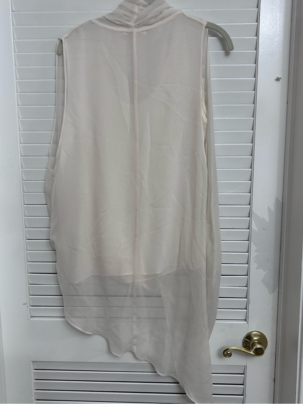 🥃MAKE OFFER🥃 Gold Hawk Ivory Silk Draped Sleeveless Blouse Asymmetric MED - Picture 8 of 8